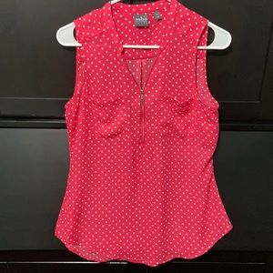 Sleeveless pnk/wht dots top front zipper&pockets